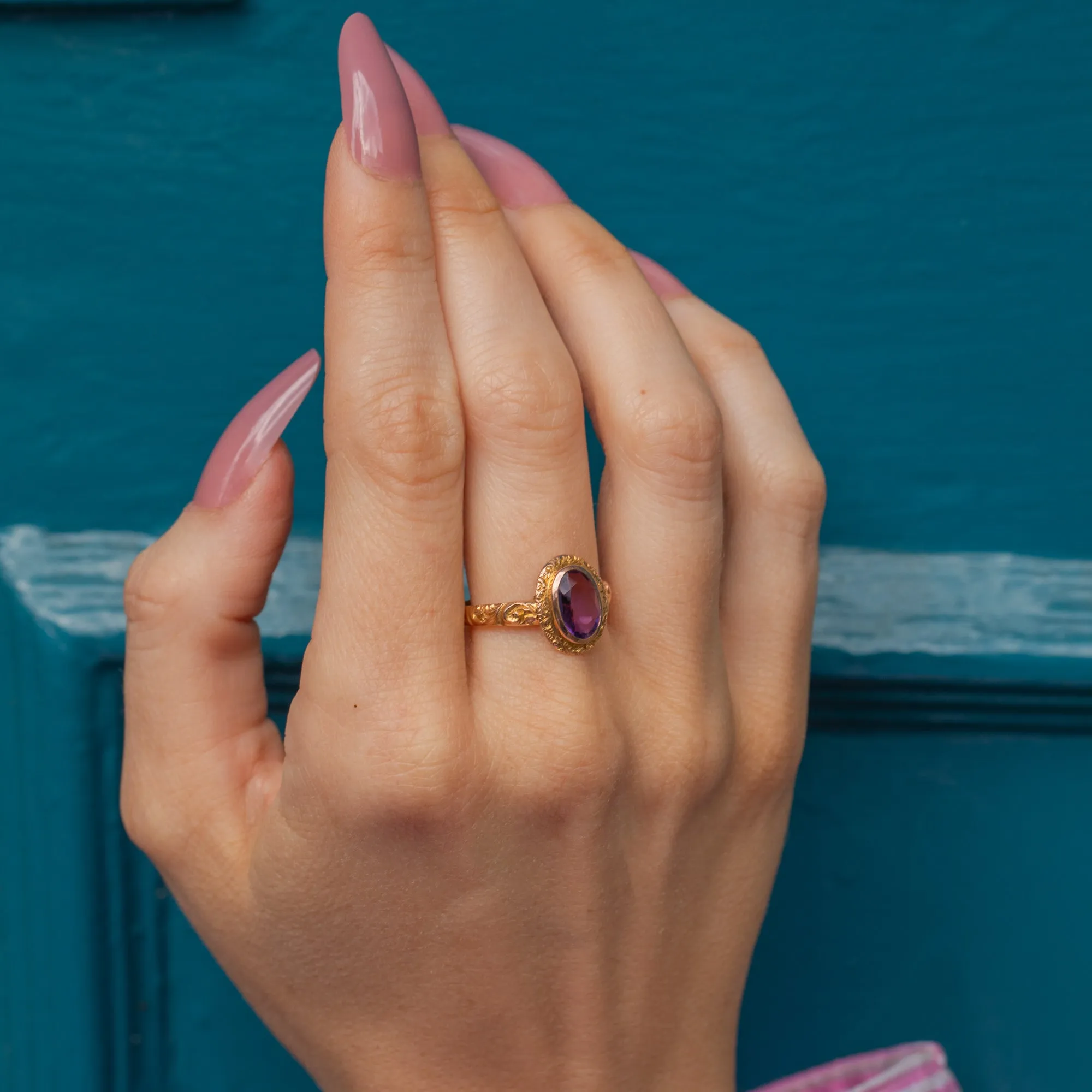Antique 9ct Gold Chased Amethyst Ring 0.70ct, c.1919