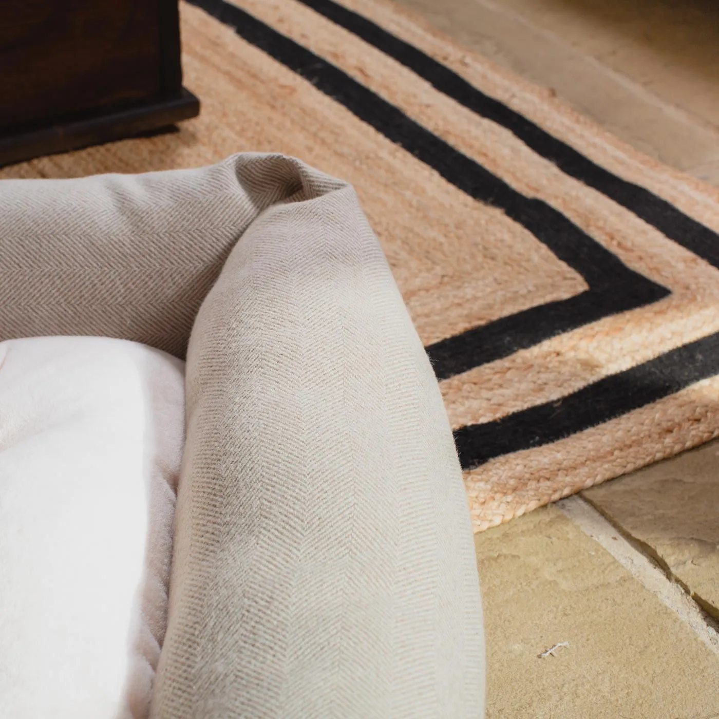 Box Bed With Removable Covers in Herringbone Tweed by Lords & Labradors