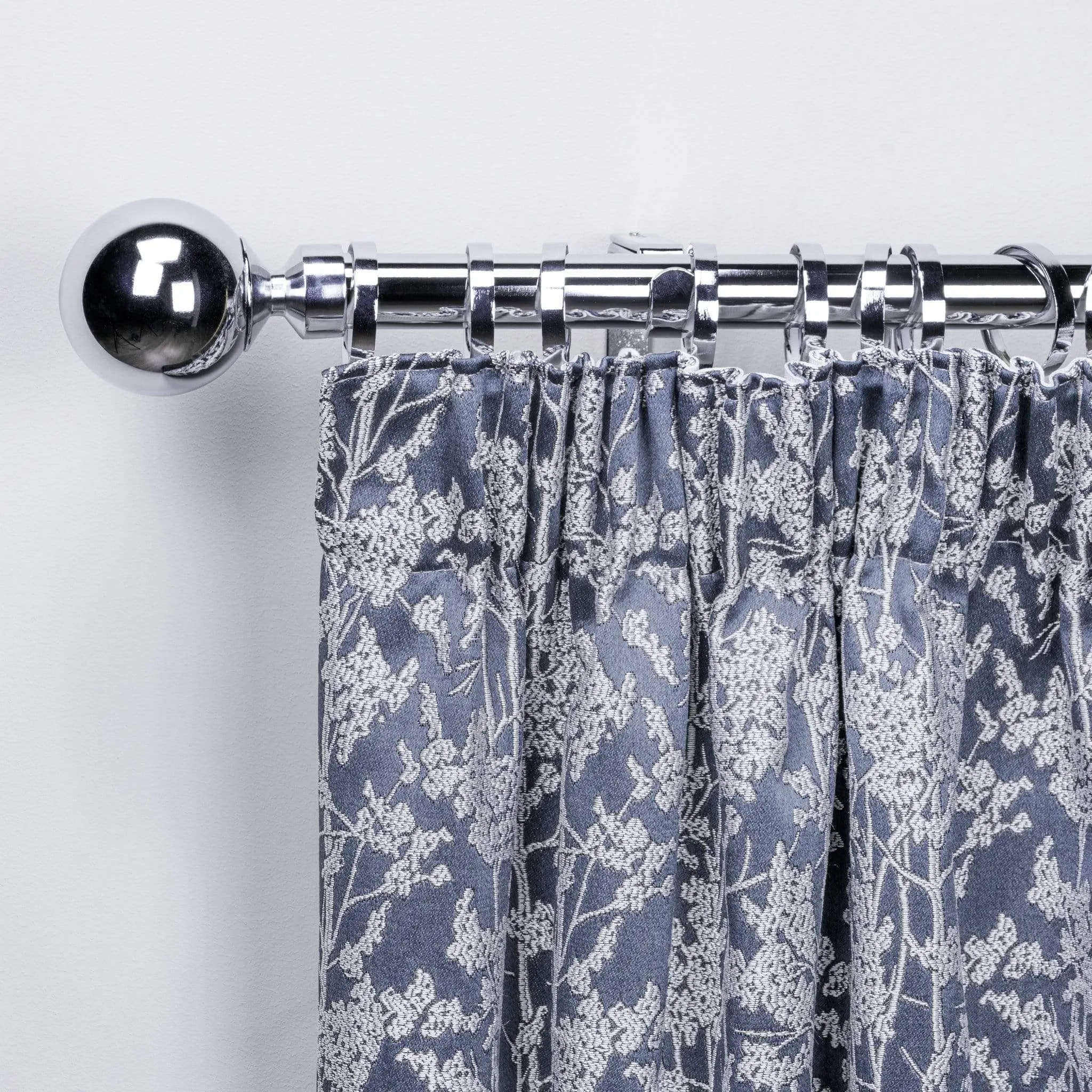 Speedy Nikola Chrome 28mm Curtain Pole