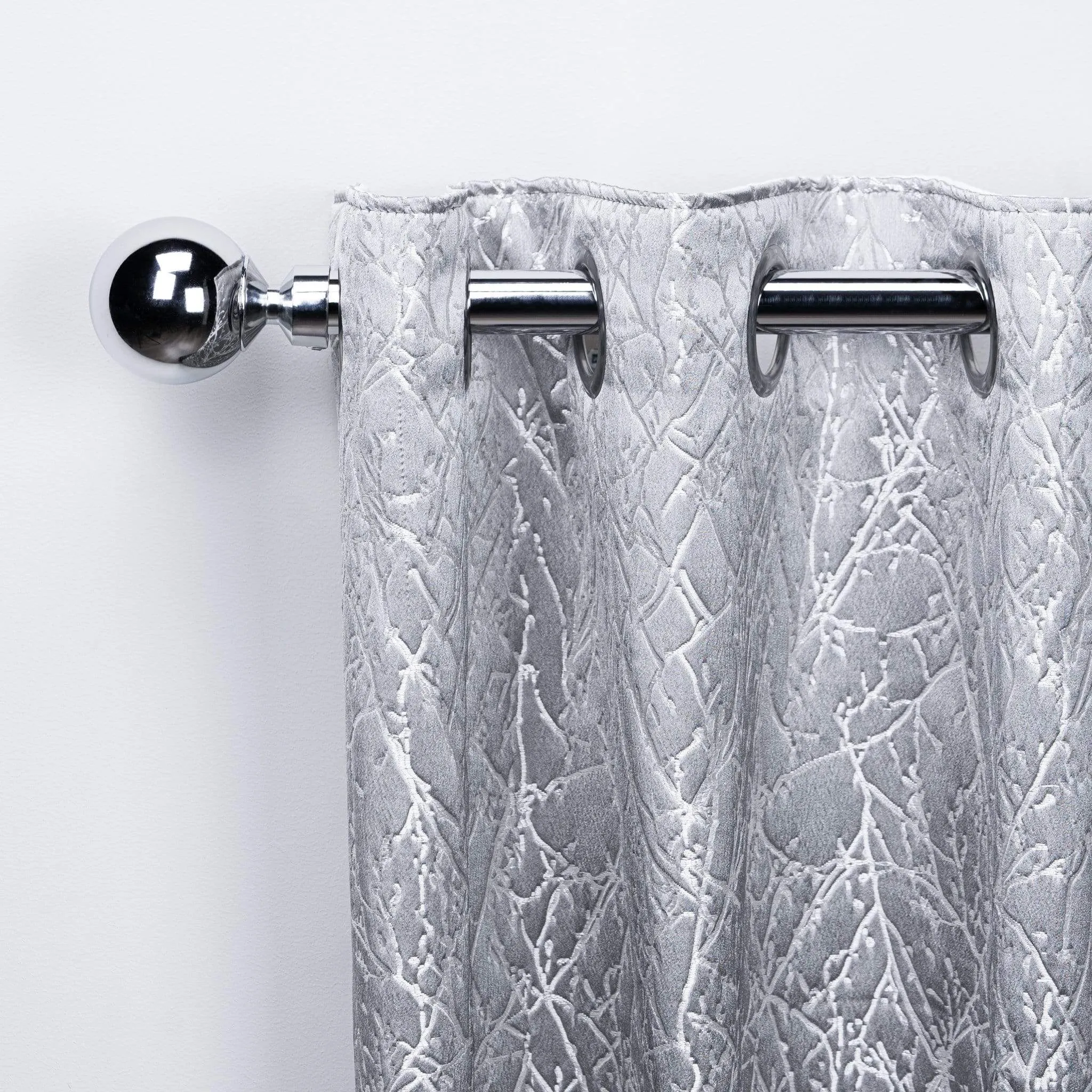 Speedy Nikola Chrome 28mm Curtain Pole